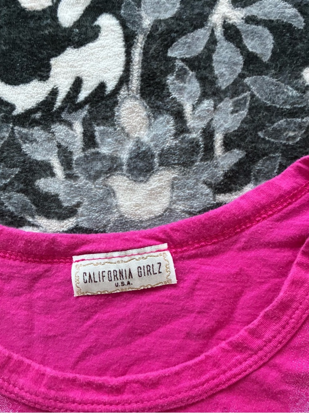 015 - WOMENS Y2K CALIFORNIA GIRLZ AFFLICTION STYLE ANGEL WINGS T SHIRT - Picture 2 of 4